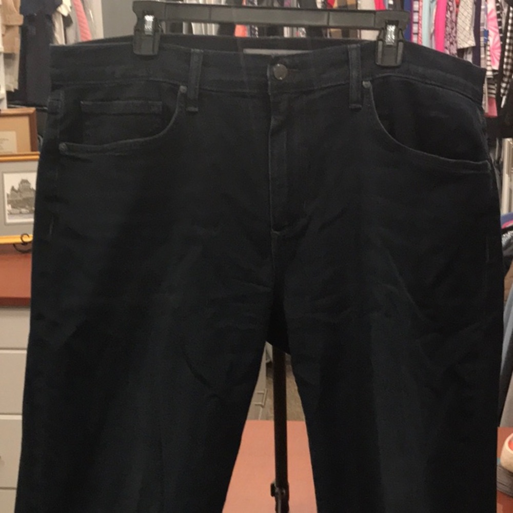Joes Jeans. 34/32. Brand new. Never worn